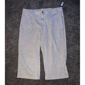 NWT Universal Threads Cream Highest Rise Wide‎ Leg Jean capris size 26W